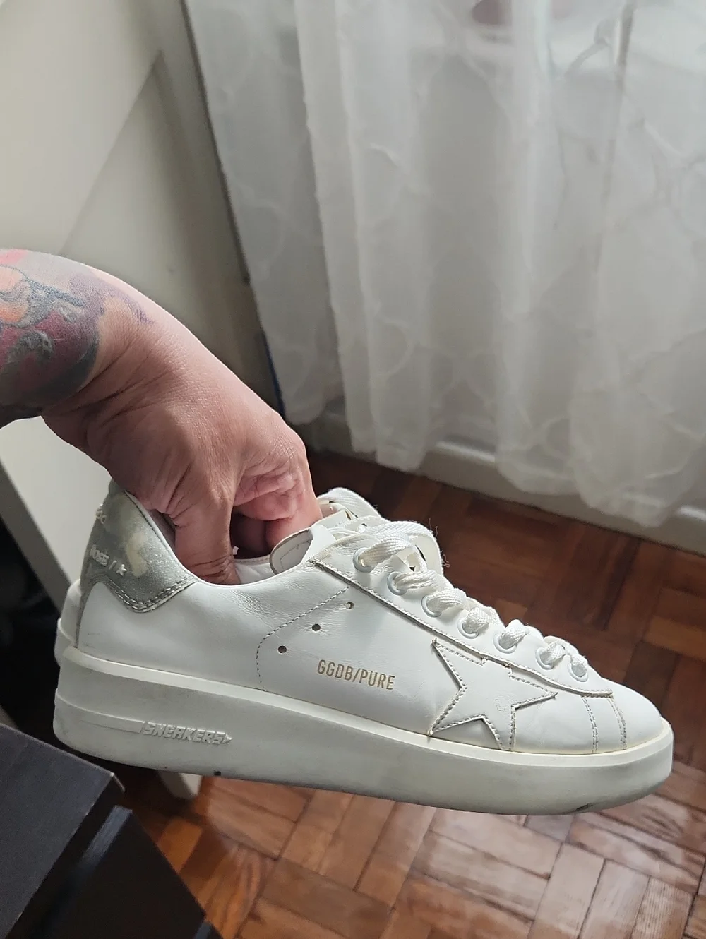 Golden Goose GGDB Pure-Star Size 37 Leather Sneaker with Silver Heel - Picture 1 of 5